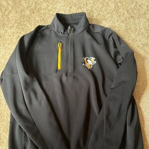 ANTIGUA PITTSBURGH PENGUINS MENS BLACK GENERATION LOGO LONG SLEEVE QTR ZIP PULLO